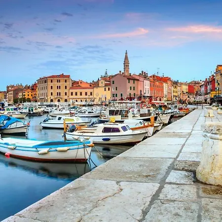 Elida By Guide Villa